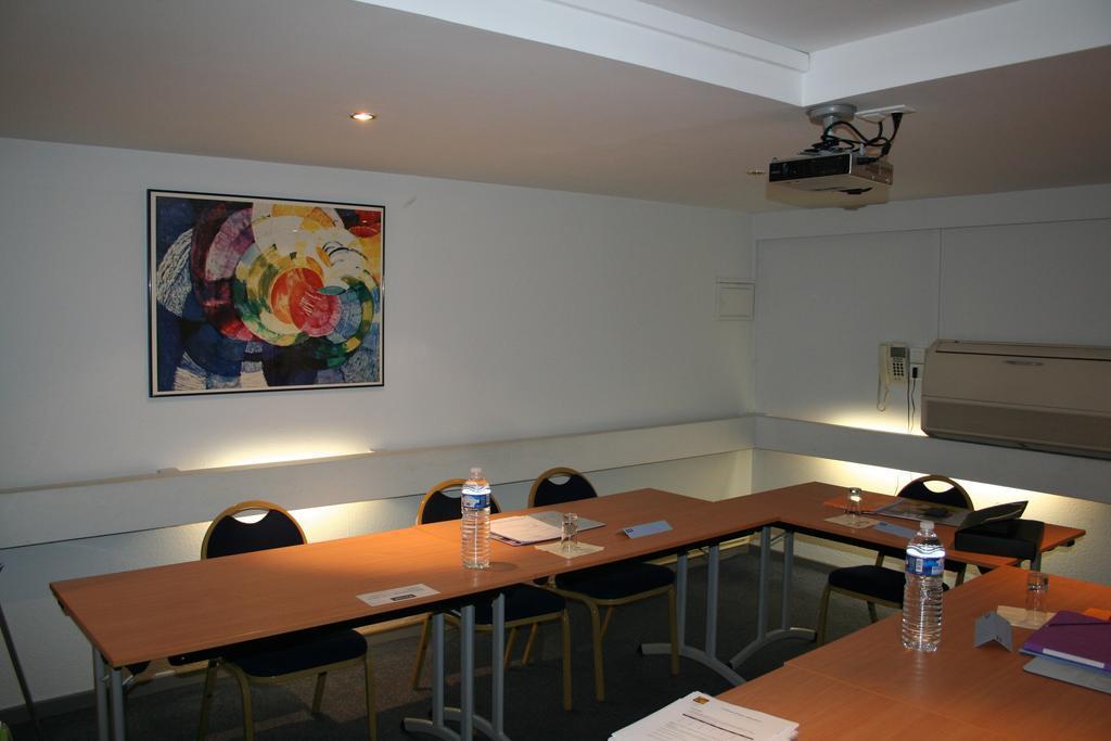 Kyriad Gare Hotel